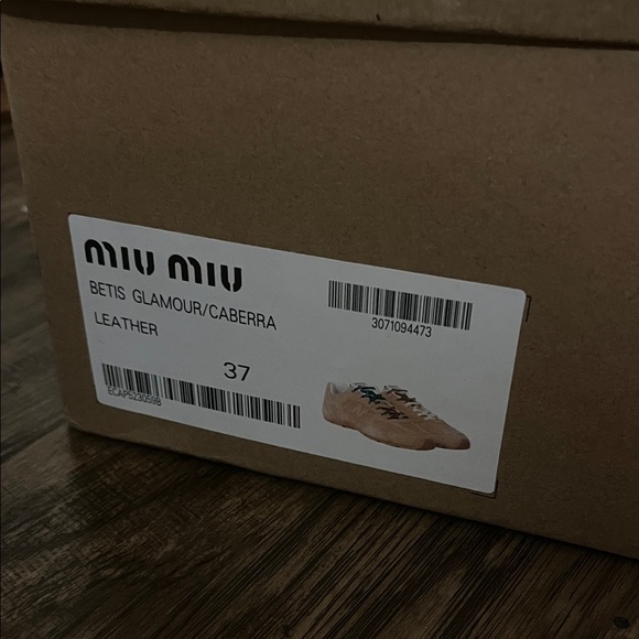 SOLD - Picture 3 of 3